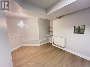 2 Bellwoods Park in Toronto, ON - Building Photo - Building Photo