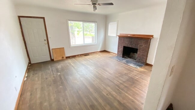 813 NE A St in Pullman, WA - Building Photo - Building Photo
