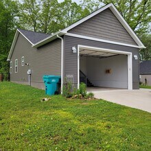 27 Patrick Dr in Crossville, TN - Building Photo - Building Photo