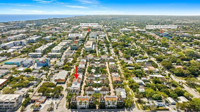 373 E Cannery Row Cir in Delray Beach, FL - Building Photo - Building Photo