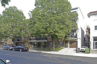 3350-3354 Édouard-Montpetit Blvd in Montréal, QC - Building Photo
