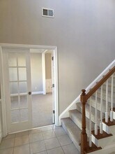 617 Maple Grove Way in Marietta, GA - Foto de edificio - Building Photo