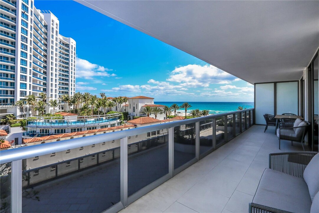 5875 Collins Ave in Miami, FL - Building Photo