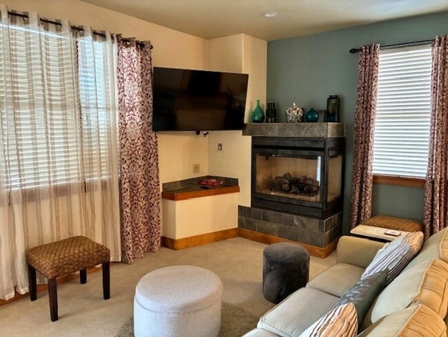 property at 12 Union Creek Trail