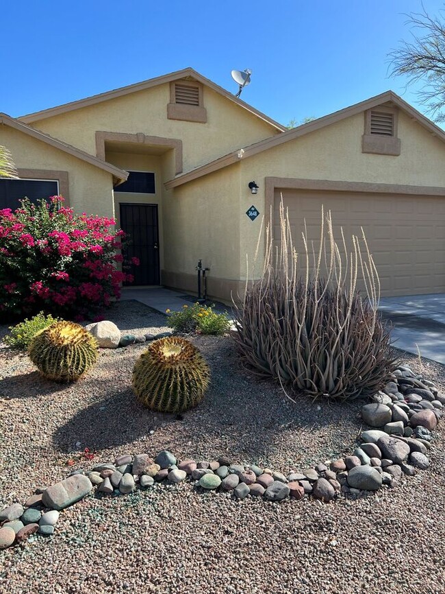 3648 W Sunbonnet Pl in Tucson, AZ - Building Photo - Building Photo