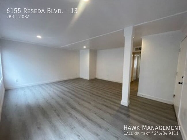 6155 Reseda Blvd in Los Angeles, CA - Building Photo - Building Photo