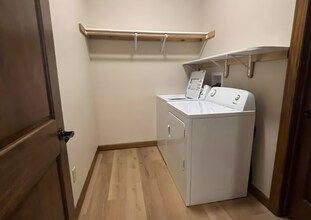 3820 E Vendavel St in Sioux Falls, SD - Foto de edificio - Building Photo