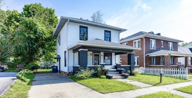 property at 1417 18th St