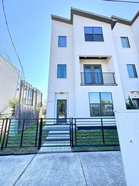 1613 Milby St in Houston, TX - Building Photo