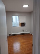 99 Ferry St-Unit -2 in Jersey City, NJ - Building Photo - Building Photo