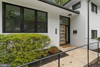 6311 Tulsa Ln in Bethesda, MD - Building Photo - Building Photo