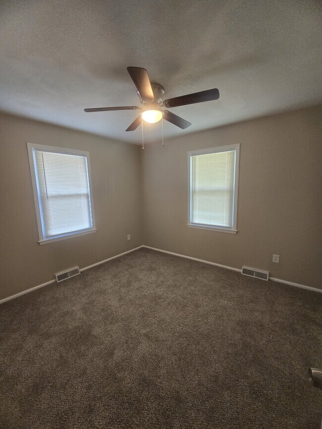 11513 Palmer Ave in Kansas City, MO - Building Photo - Building Photo