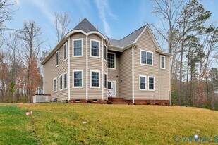 7530 Dunollie Dr in Chesterfield, VA - Building Photo