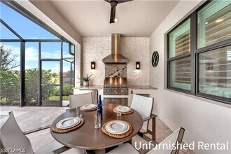 20240 Napa Loop in Estero, FL - Foto de edificio - Building Photo