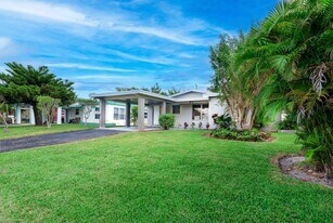 120 SW 29th Terrace in Fort Lauderdale, FL - Building Photo