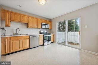 63 Granite Ln in Chester Springs, PA - Building Photo - Building Photo