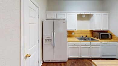 1231 Wood Ave in Waco, TX - Foto de edificio - Building Photo