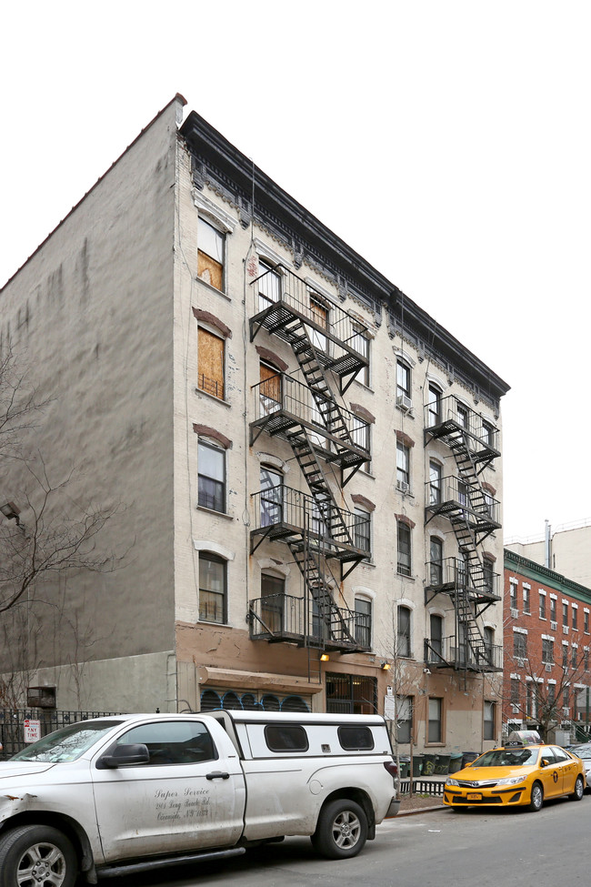 507-509 E 11th St in New York, NY - Building Photo - Building Photo