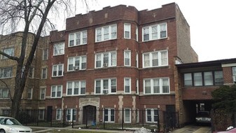 7748 S Colfax Ave in Chicago, IL - Building Photo