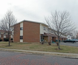 20-30 N McGee St in Dayton, OH - Foto de edificio - Building Photo