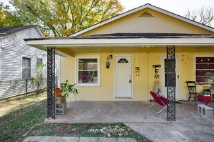 512 Oshaughnessy Ave NE, Unit Unit B in Huntsville, AL - Building Photo