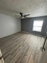 1547 S Owens St in Lakewood, CO - Building Photo - Building Photo