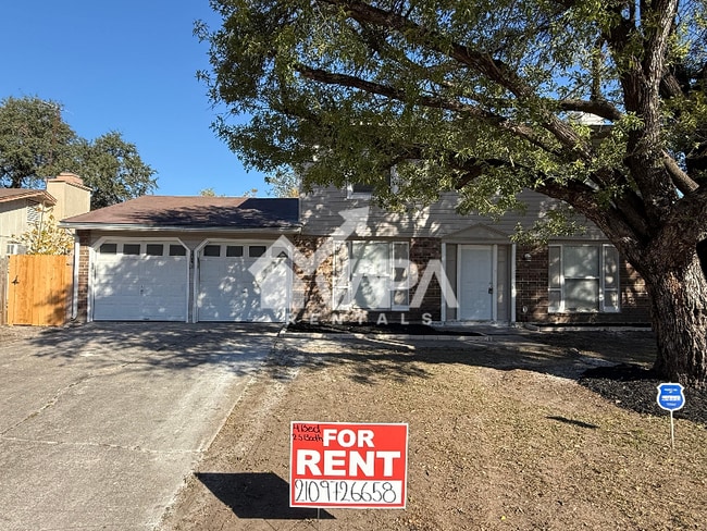 6115 Lake Kemp St in San Antonio, TX - Foto de edificio - Building Photo