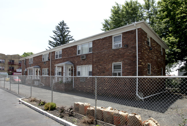 426 Jefferson Ave in Elizabeth, NJ - Building Photo - Building Photo