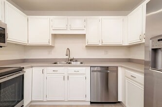 2336 Hosp Way in Carlsbad, CA - Building Photo - Building Photo