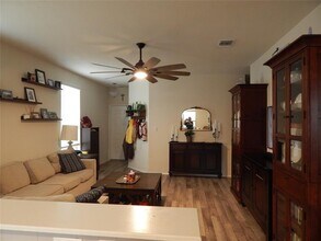 437 English Oak St in Georgetown, TX - Building Photo - Building Photo