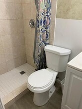 7175 SW 23rd St in Miami, FL - Building Photo - Building Photo