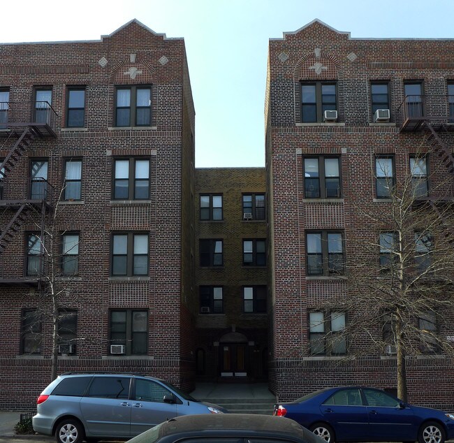 1114 46th Ave in Long Island City, NY - Foto de edificio - Building Photo