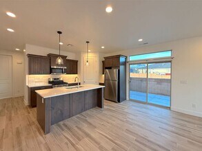 179 N 3670 W in Hurricane, UT - Building Photo - Building Photo