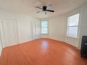 157 Harrison Ave in Jersey City, NJ - Building Photo - Building Photo