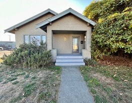 334 P St in Eureka, CA - Building Photo