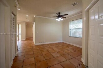 16801 SW 1st St in Pembroke Pines, FL - Building Photo - Building Photo