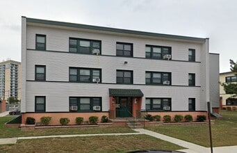 Carver Hall in Atlantic City, NJ - Foto de edificio - Building Photo