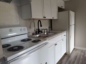 465 E Main St in Warrensburg, IL - Building Photo - Building Photo