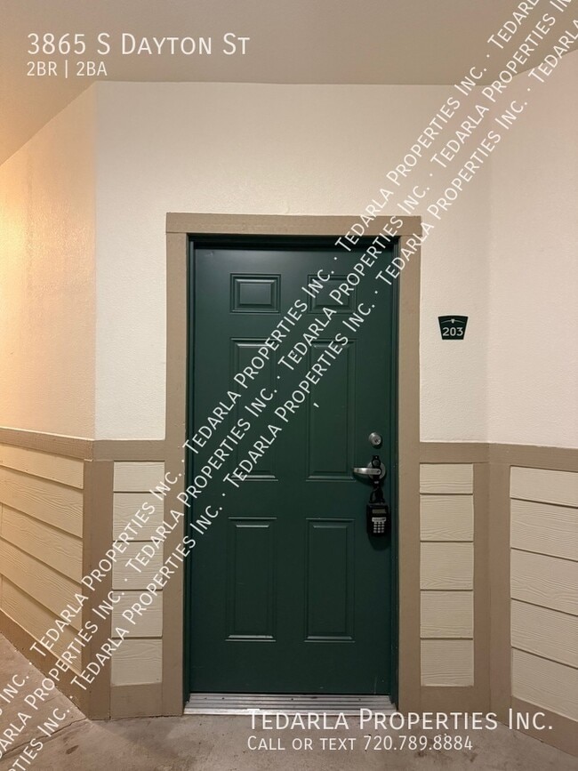 3865 S Dayton St in Aurora, CO - Building Photo - Building Photo