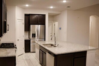 8215 Prairie Rye Dr in Lago Vista, TX - Building Photo - Building Photo