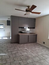 817 Springlake Cir NE in Birmingham, AL - Building Photo - Building Photo