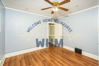 2577 N 52nd St in Milwaukee, WI - Building Photo - Building Photo