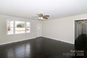 172 Faith Rd in Mooresville, NC - Building Photo - Building Photo