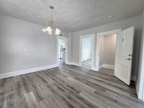 1811 Grand Ave in Racine, WI - Building Photo - Building Photo