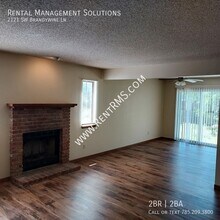 2121 SW Brandywine Ln in Topeka, KS - Building Photo - Building Photo