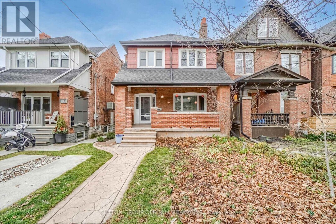 118 Mavety St in Toronto, ON - Building Photo