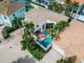 4303 NW 61st Ln in Boca Raton, FL - Building Photo - Building Photo