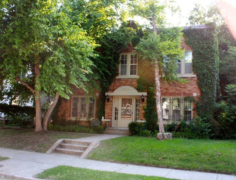 1122 S Quincy Ave, Unit 2 in Tulsa, OK - Building Photo