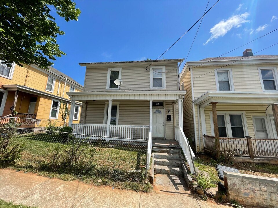 804 Wise St in Lynchburg, VA - Building Photo