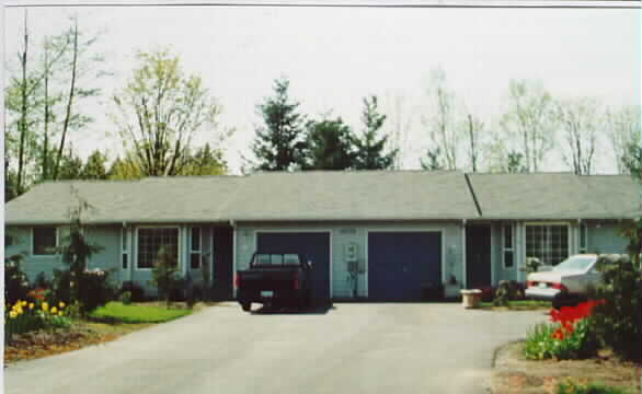 10132 42nd Ave NE in Marysville, WA - Building Photo